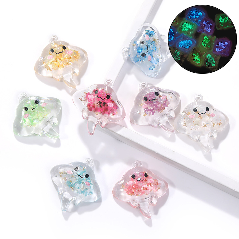 Resin Art Keychain - 10Pcs Luminous Manta rays Resin Charms
