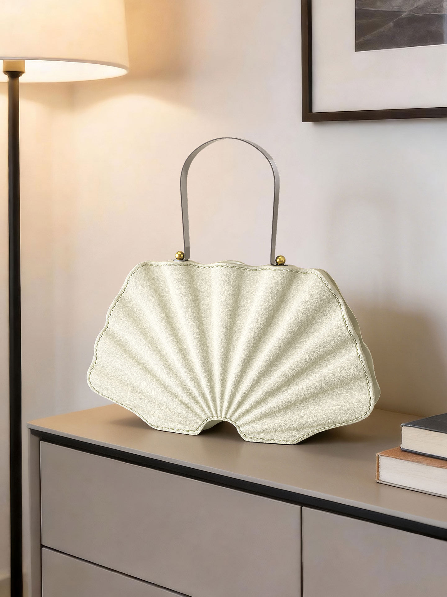 Creative Shell Bag Statue Art  - Resin Art For Anniversary Gift ulasan dan harga
