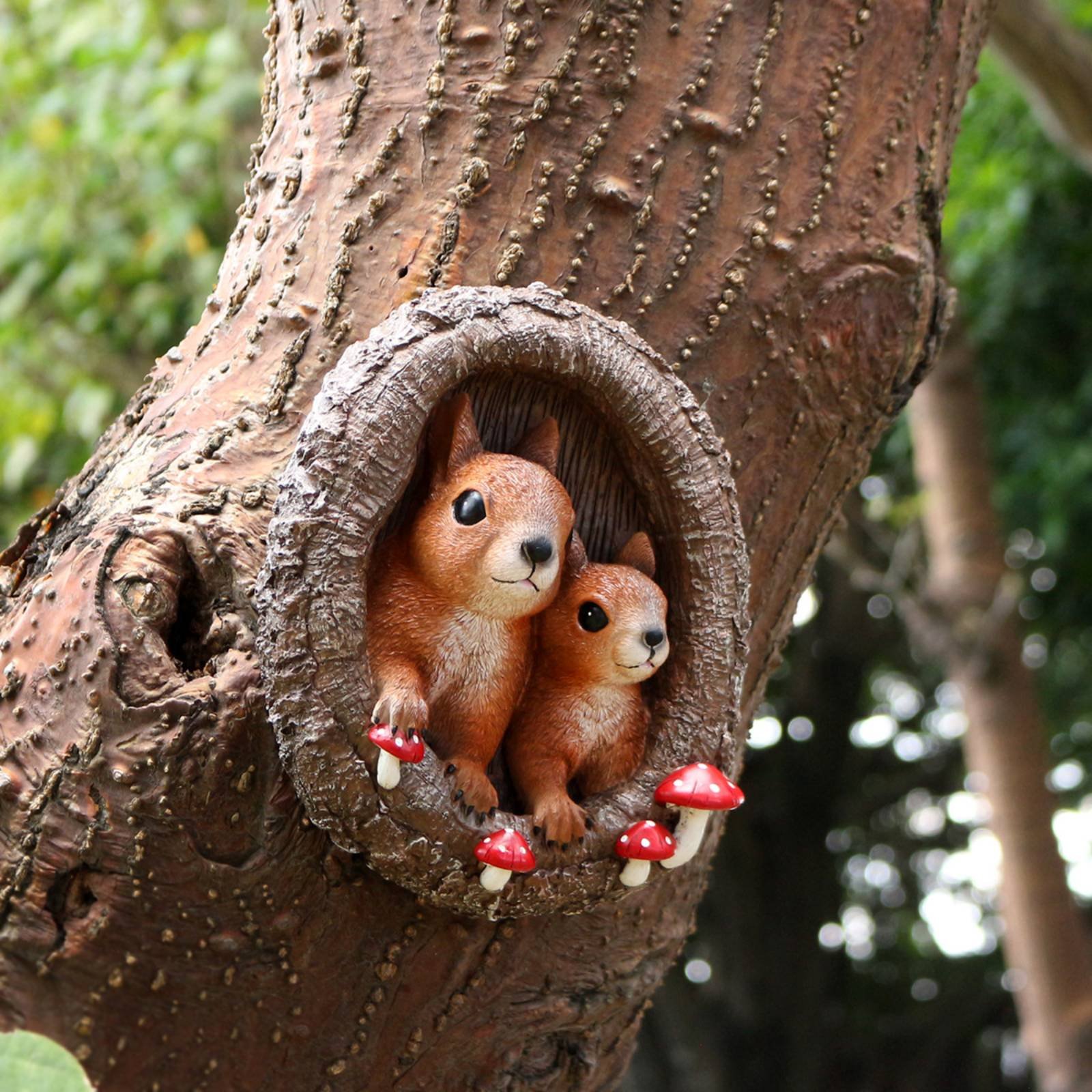 Squirrels in Tree Hollow Statu - Resin Art Wall ulasan dan harga