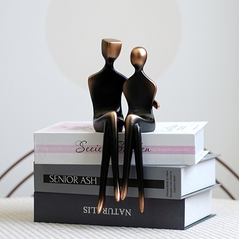 Couple Hugging Sculpture, Home - Resin Art For Anniversary Gift ulasan dan harga