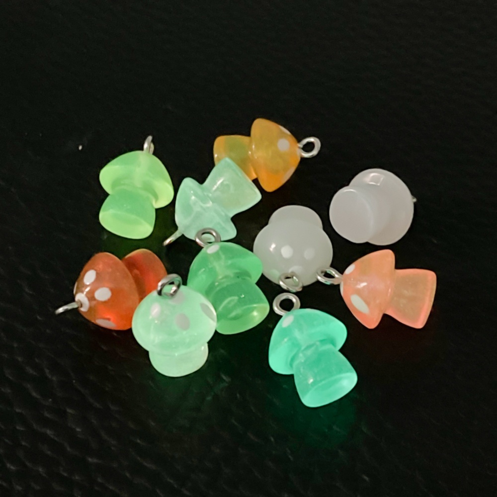 16pcs Luminous Mushroom Charms - Resin Art Keychain ulasan dan harga